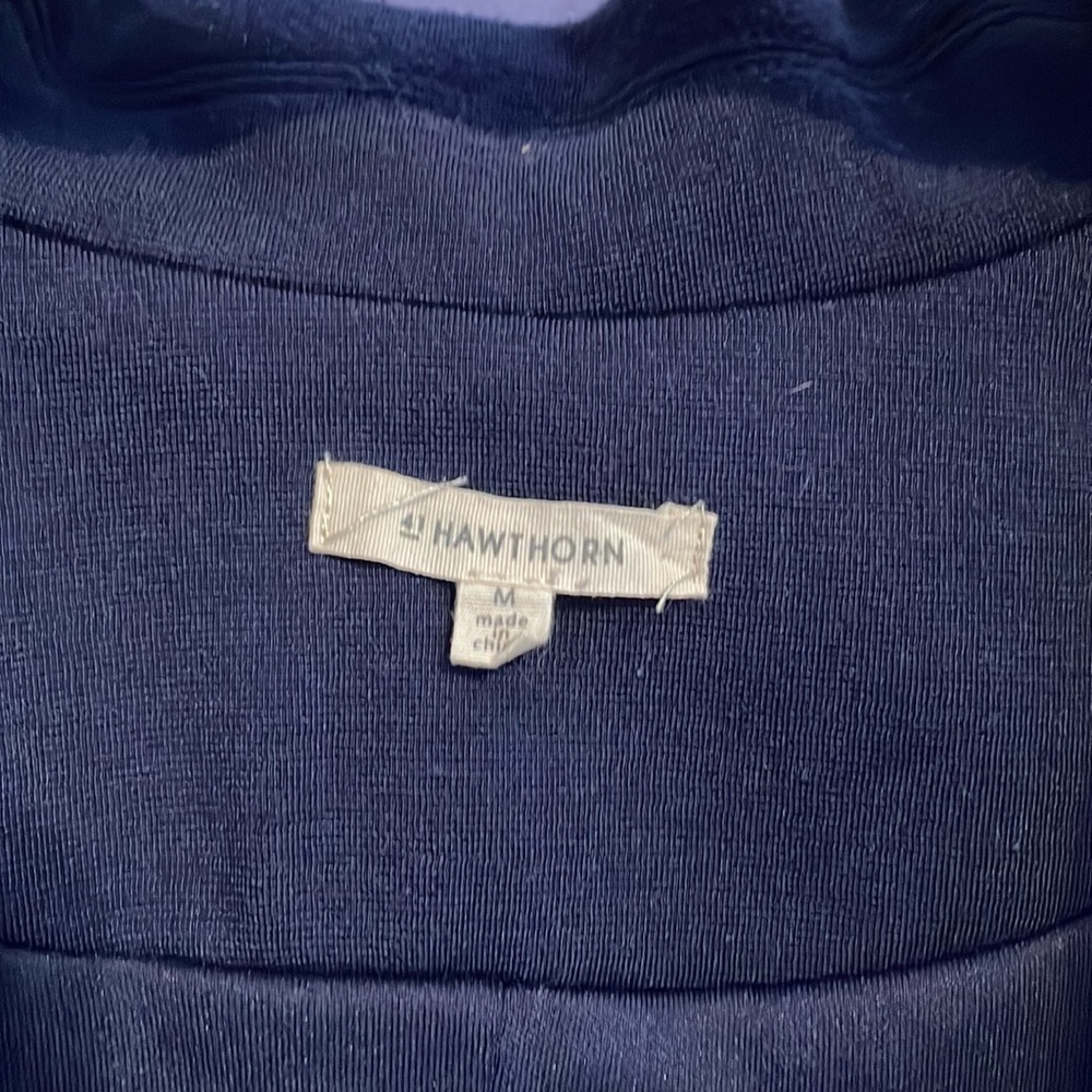 Medium below waist soft navy dress jacket. Good for office, dinner, or fall day. - Picture 5 of 6